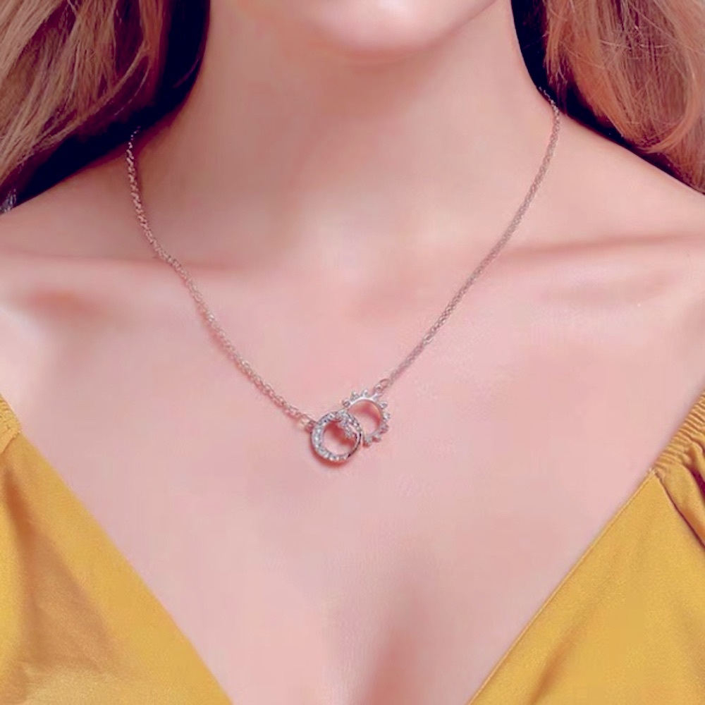 ❤️Seller’s Pick❤️ Elegant Gold Plated Rhinestones Two Loop Necklace - Picture 6 of 11